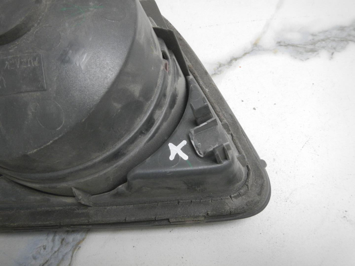 Фонарь задний внутренний правый