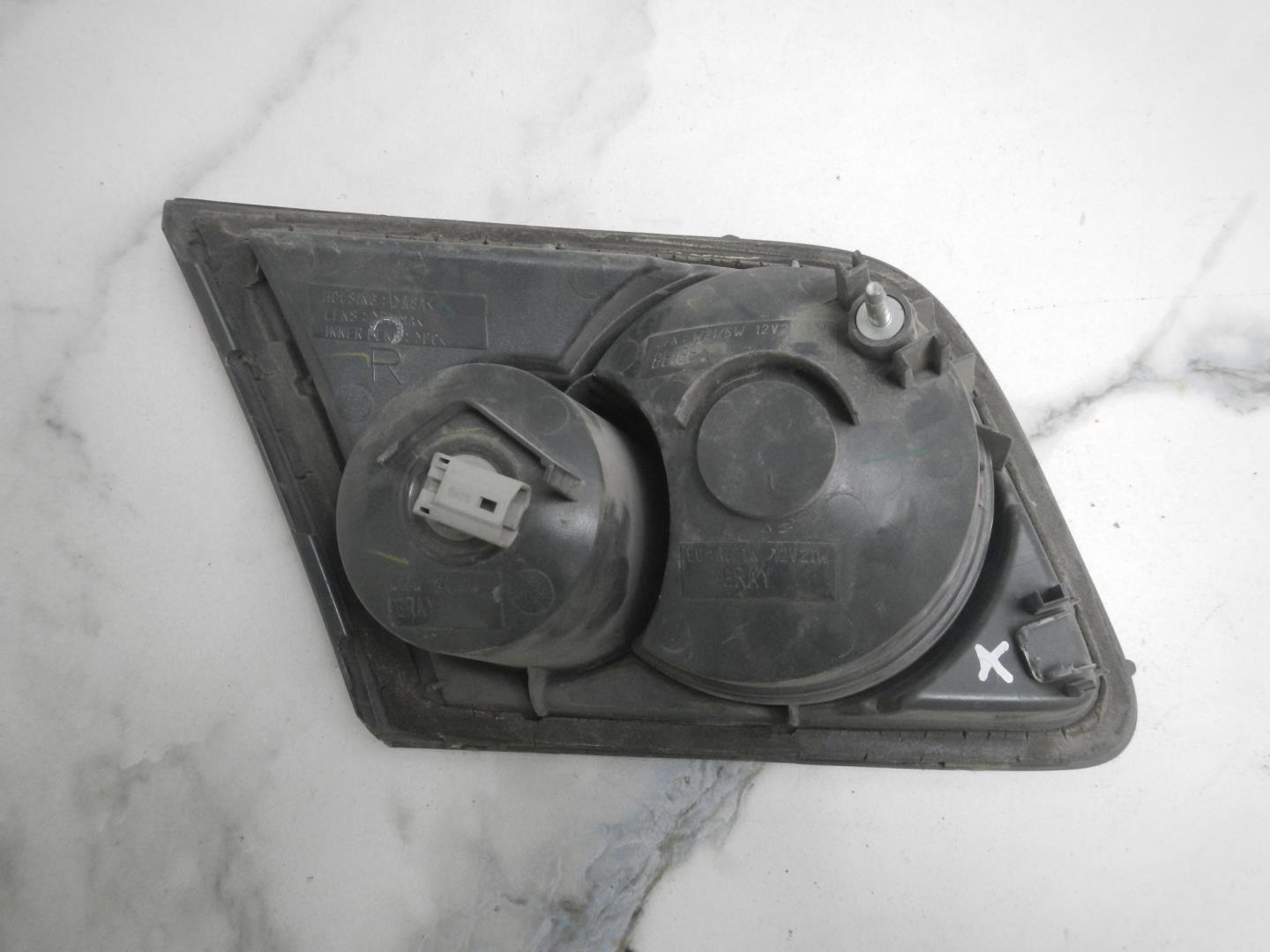 Фонарь задний внутренний правый