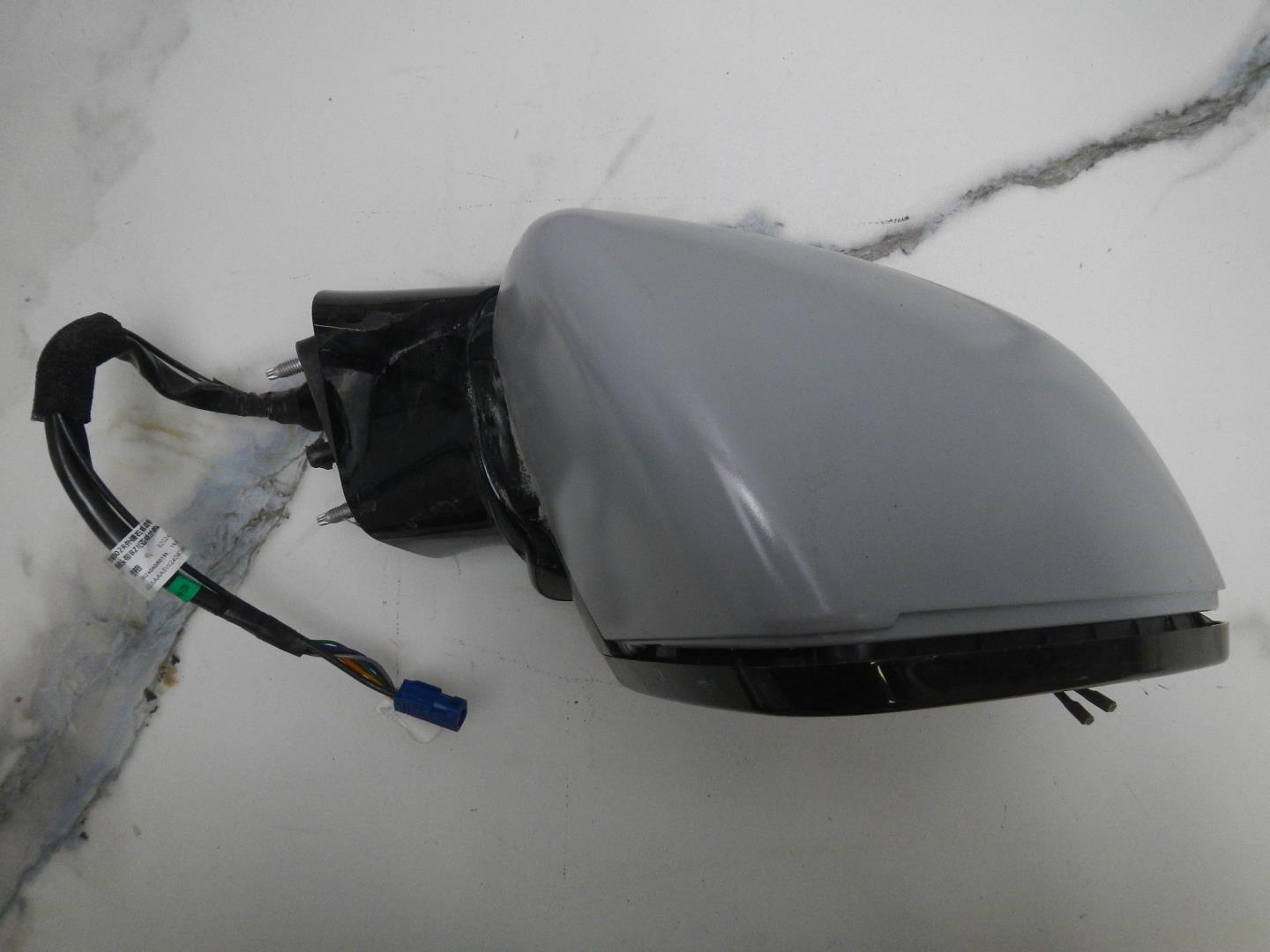 Зеркало правое электрическое