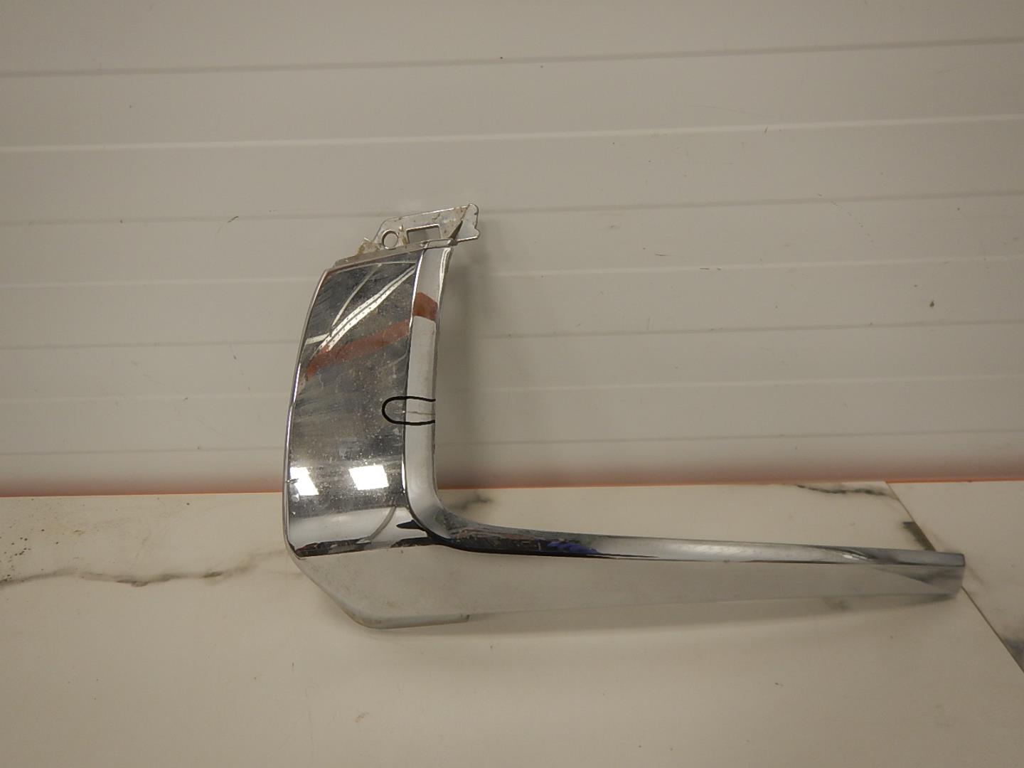 Накладка переднего бампера правая