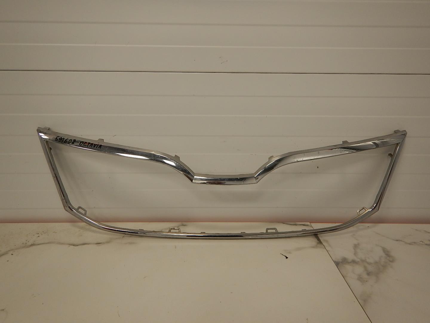 Накладка на решетку радиатора