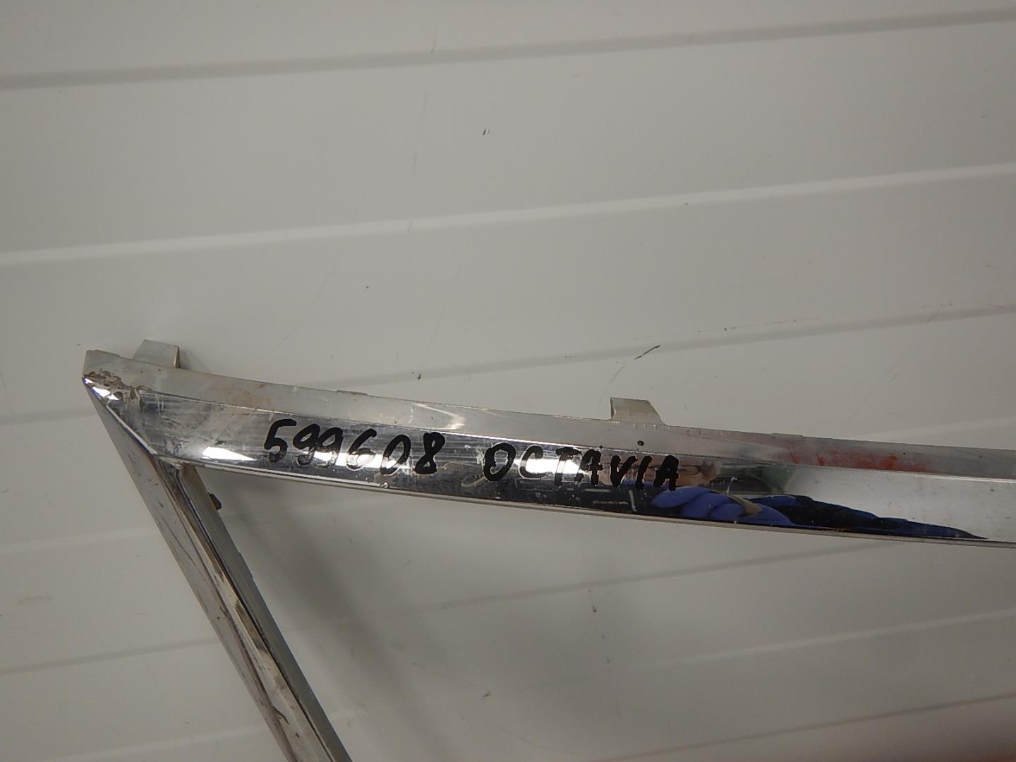 Накладка на решетку радиатора