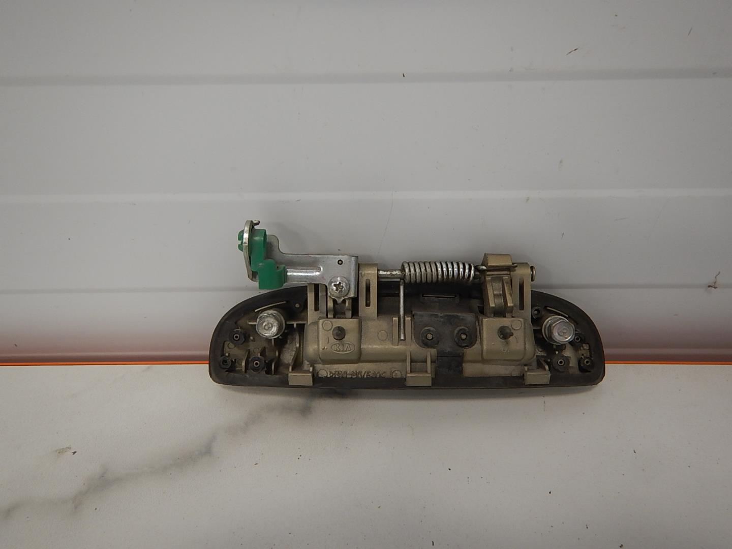 Ручка двери задней наружная левая