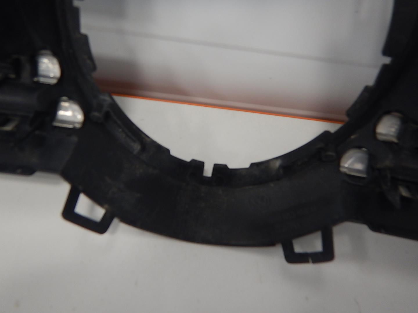 Накладка на решетку радиатора