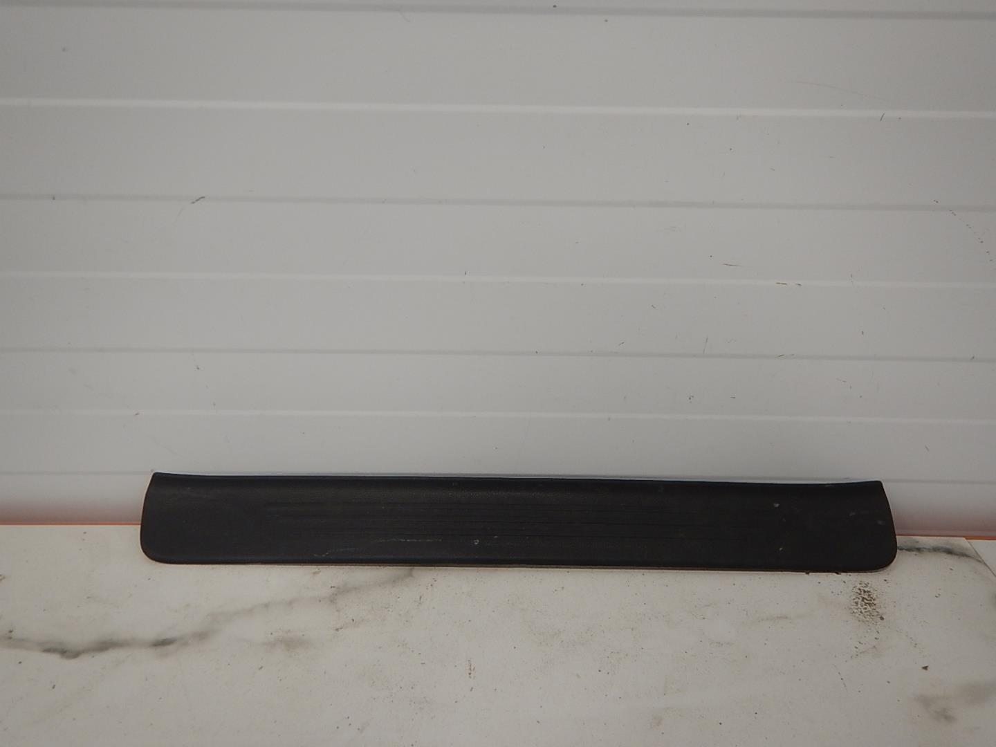 Накладка порога (внутренняя)