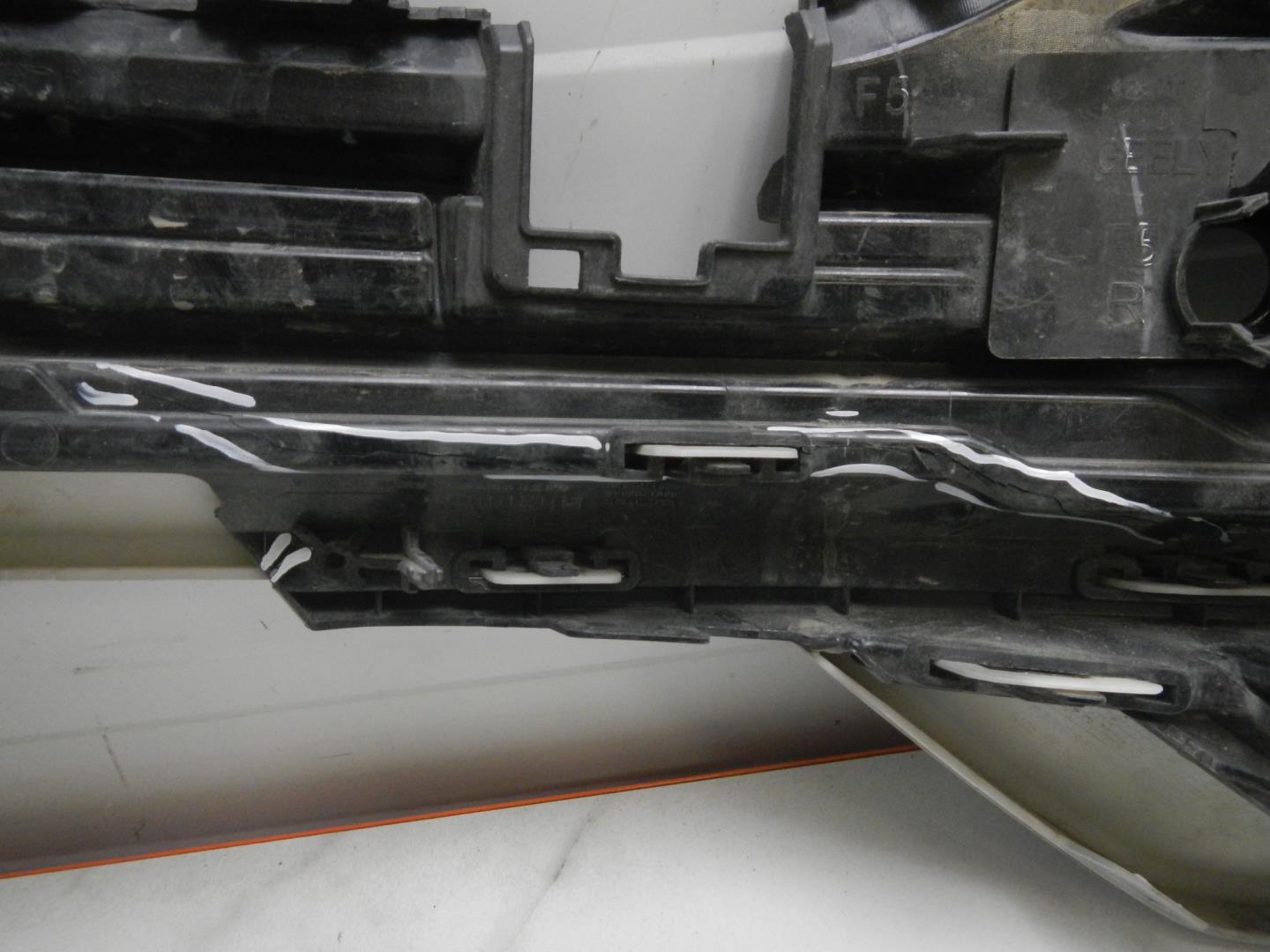 Решетка в бампер правая