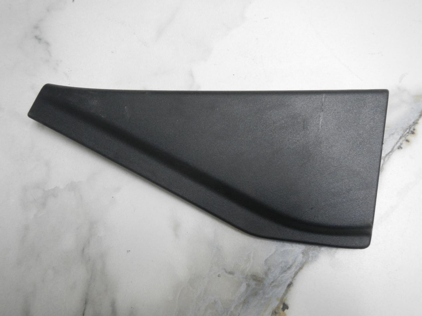 Накладка двери задней левой