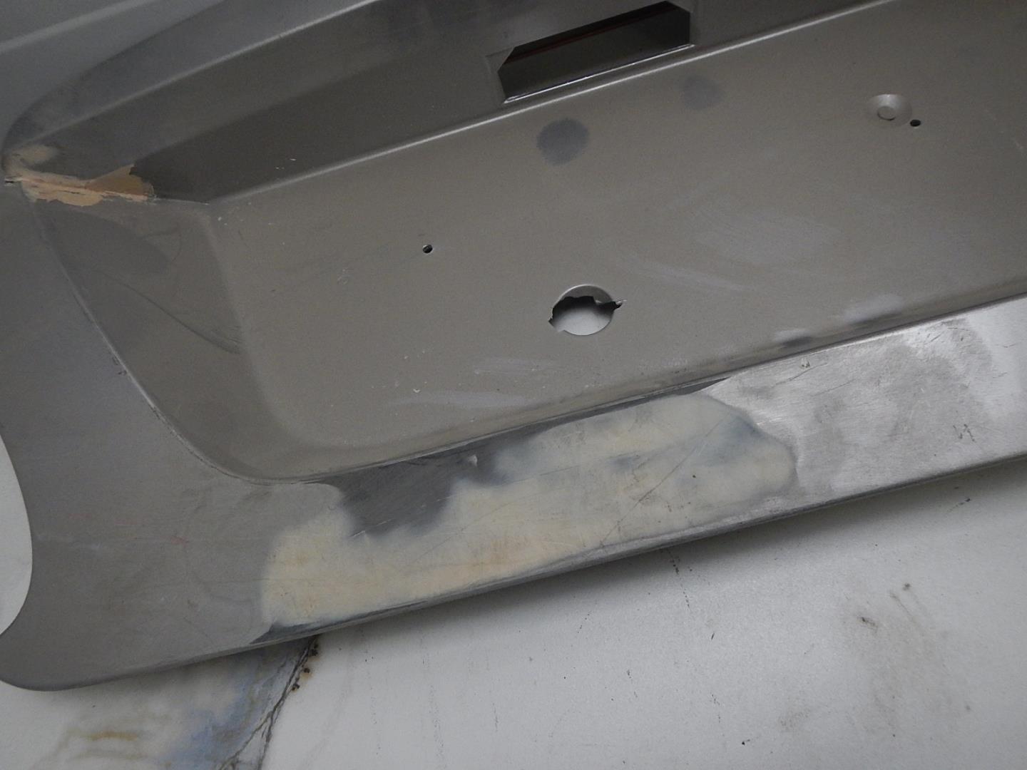 Накладка двери багажника