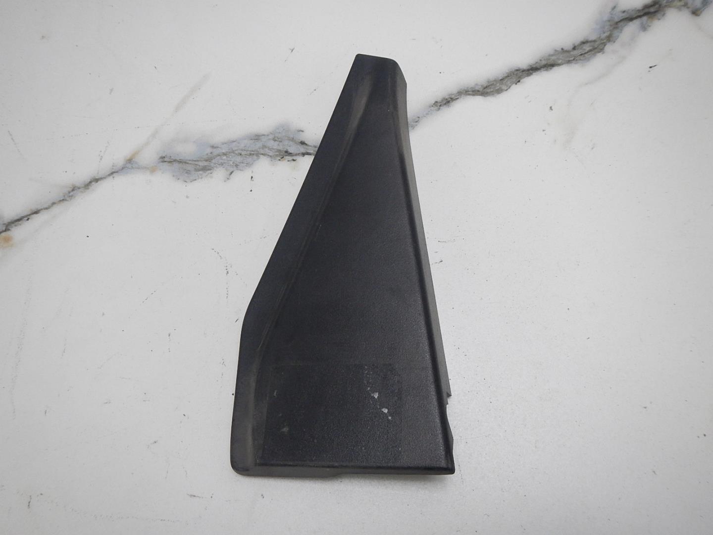 Накладка двери задней левой