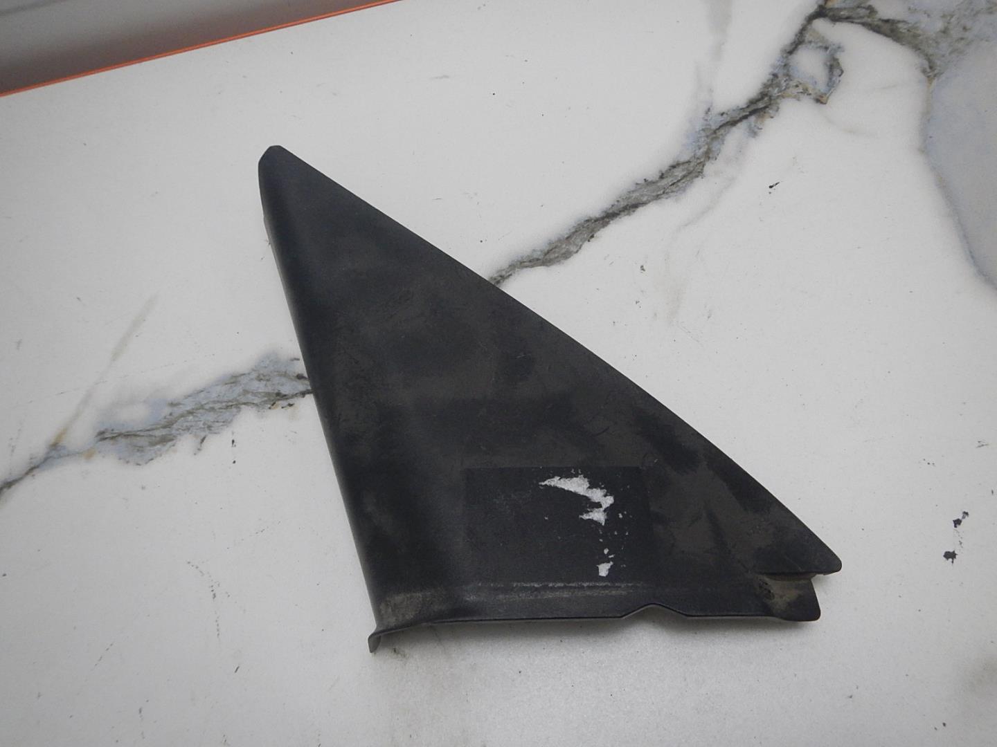 Крышка зеркала внутренняя правая