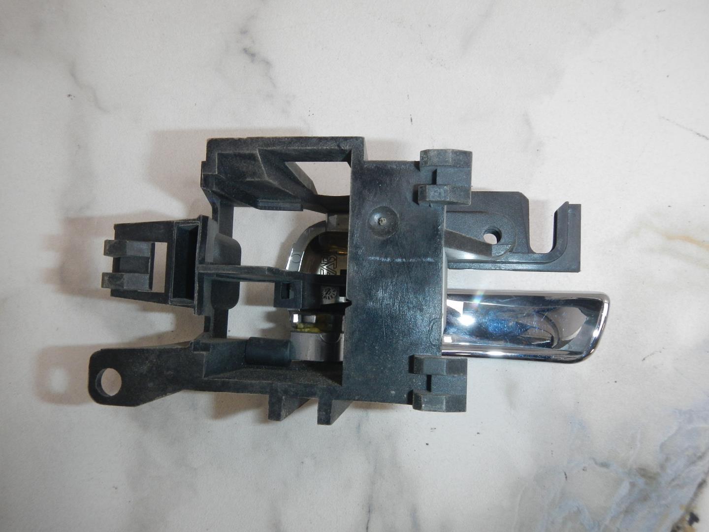 Ручка двери внутренняя правая