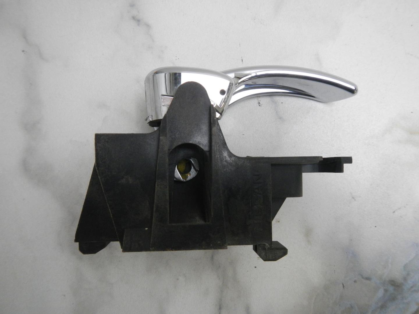 Ручка двери внутренняя правая