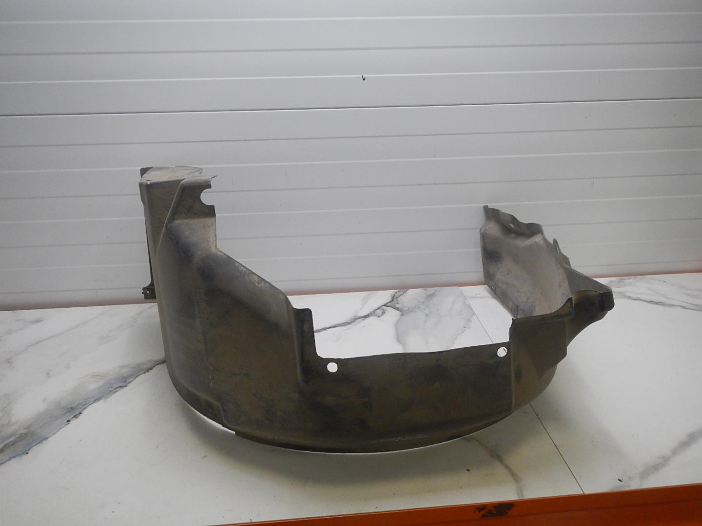 Локер передний левый