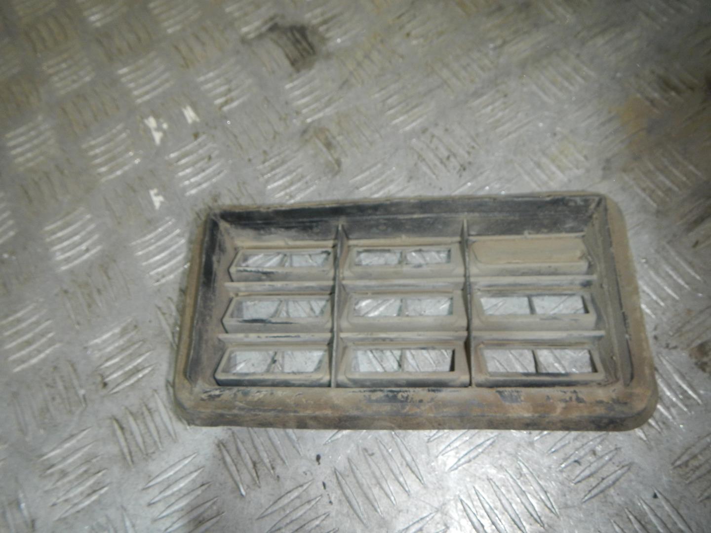 Решетка вентиляционная