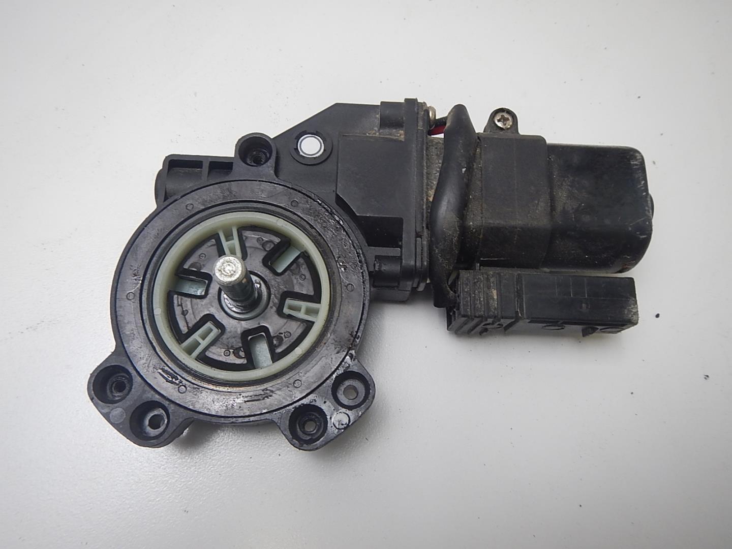 Моторчик стеклоподъемника