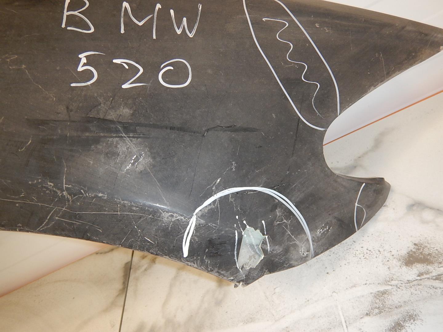 Крыло переднее правое