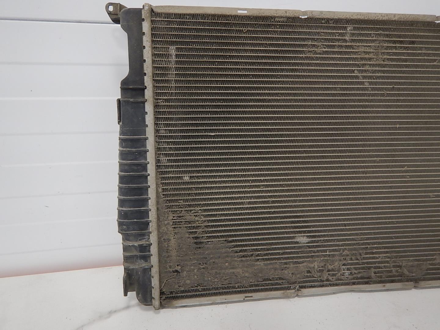 Радиатор охлаждения двигателя основной
