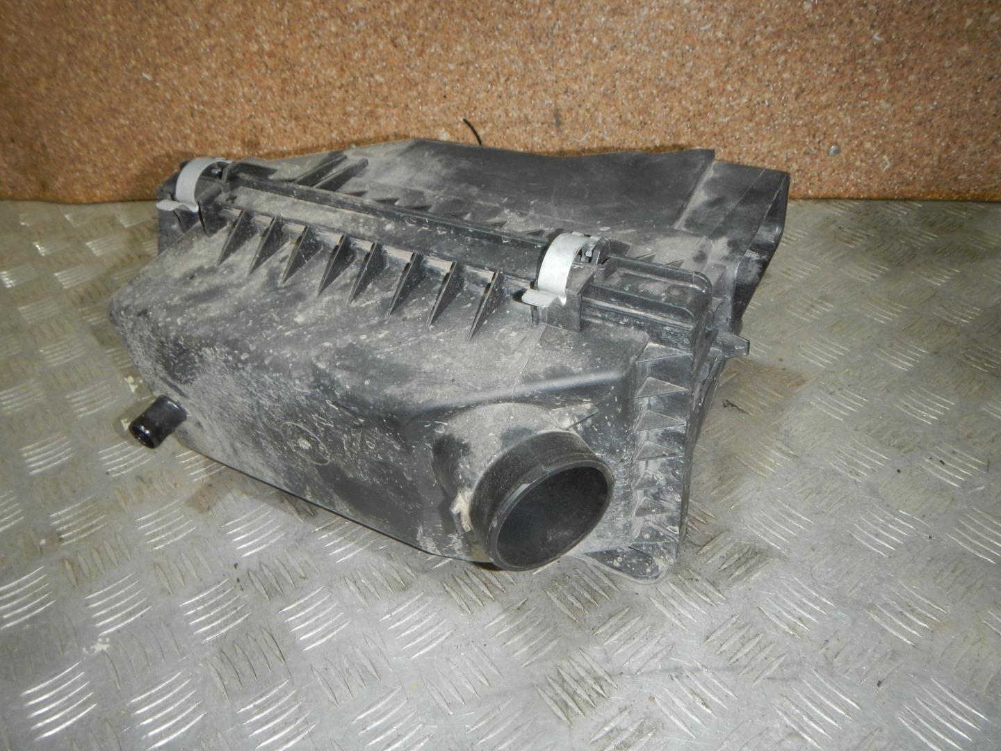 Корпус воздушного фильтра для Caliber 2006-2011
