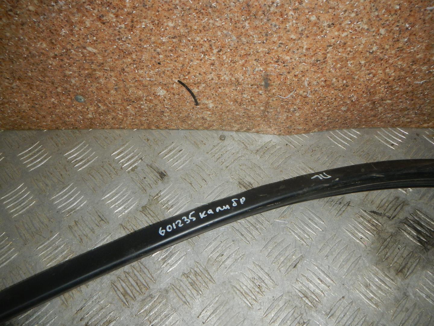 Уплотнитель стекла двери