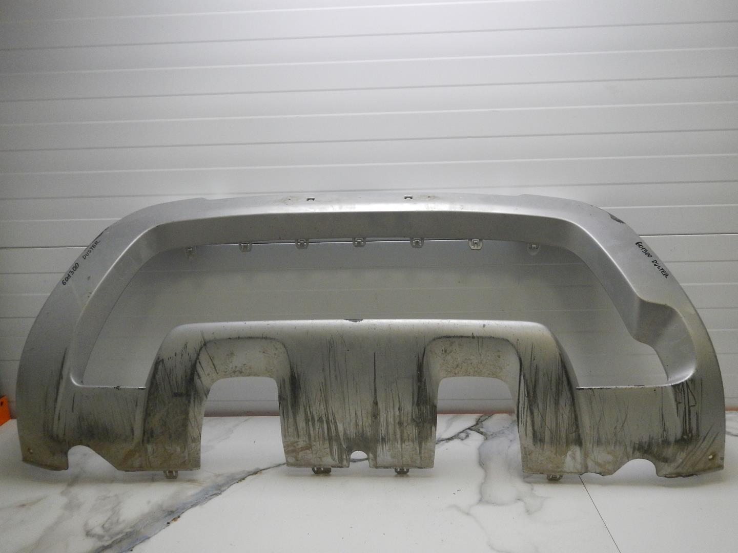 Накладка переднего бампера