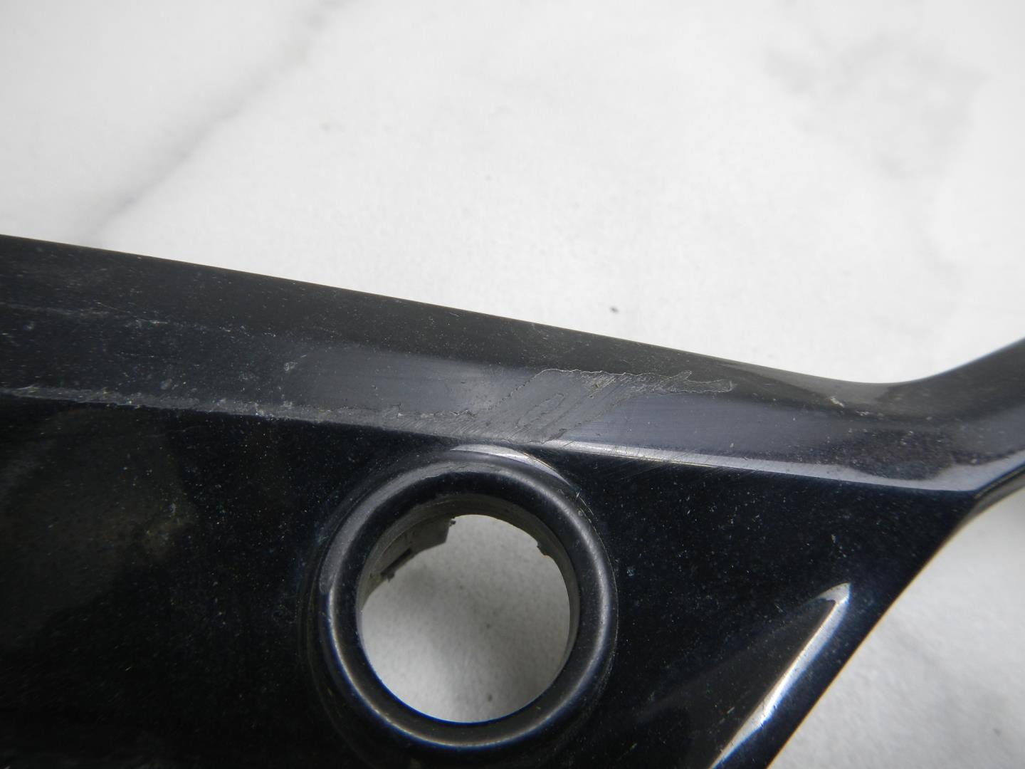 Рамка противотуманной фары левой