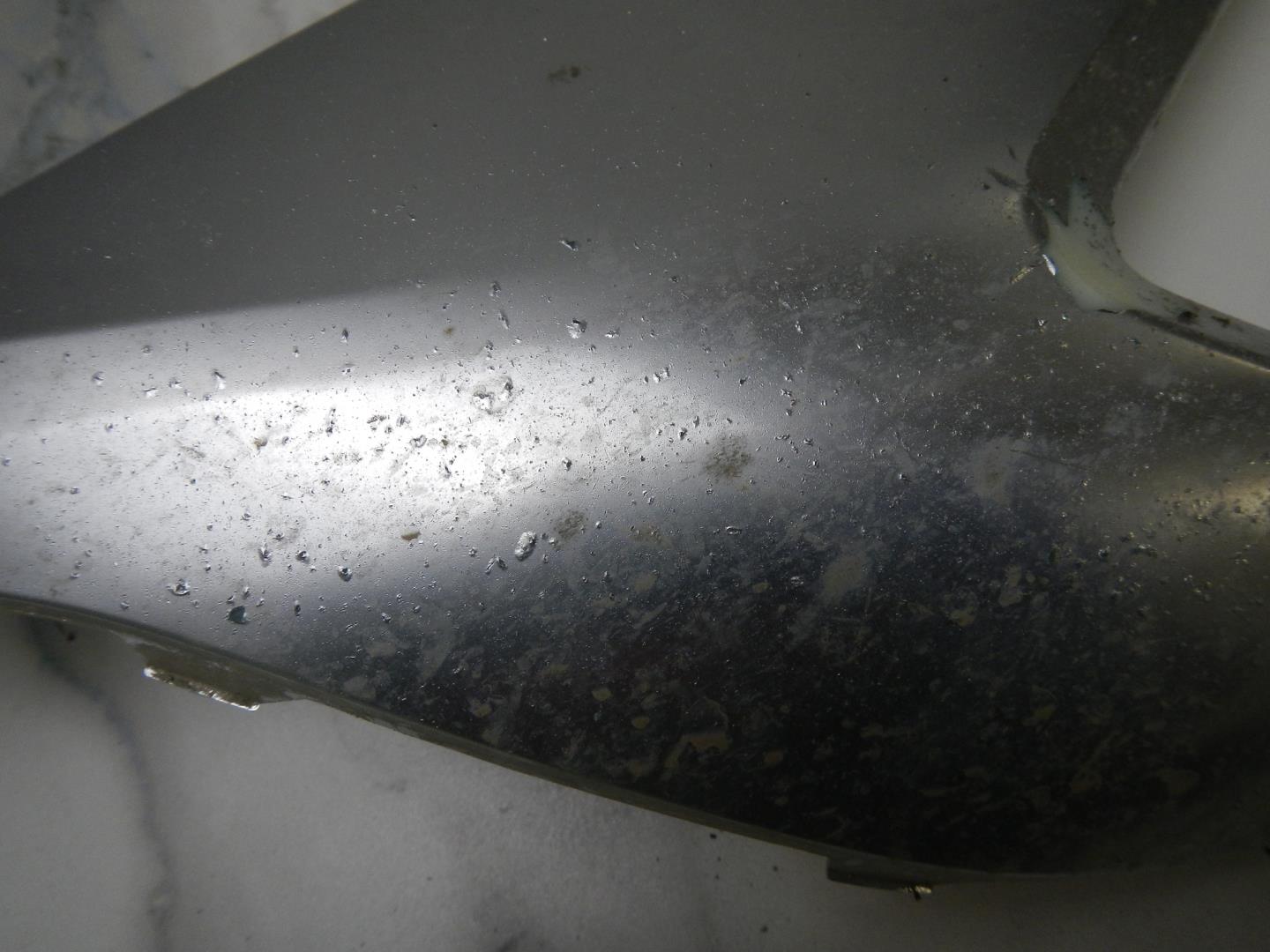 Молдинг переднего бампера правый