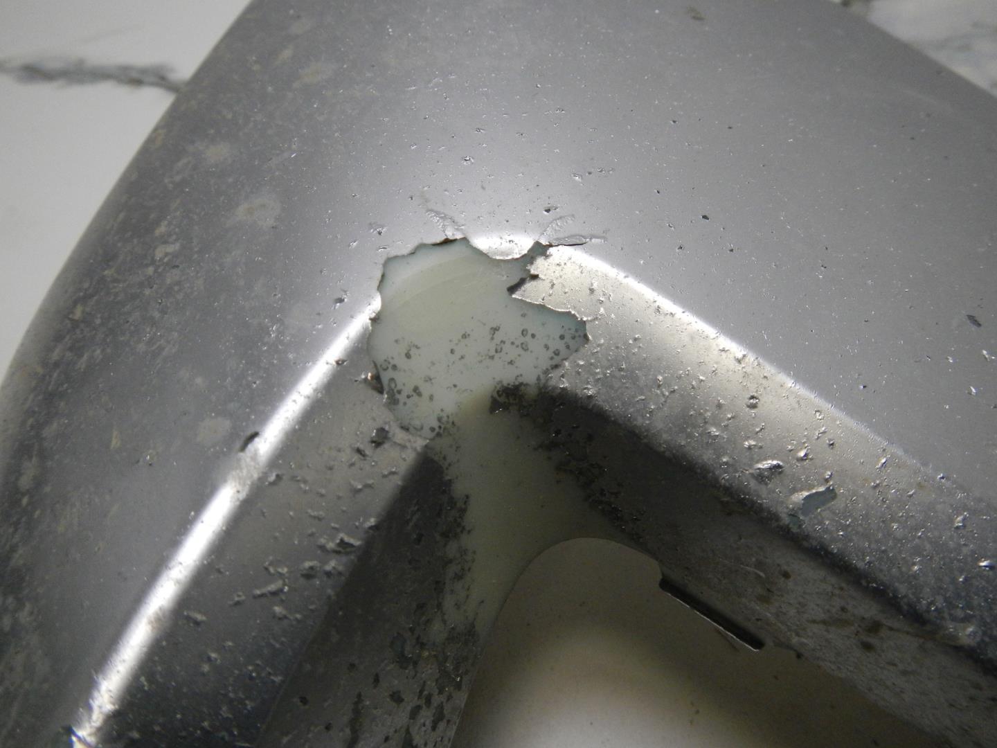 Молдинг переднего бампера правый