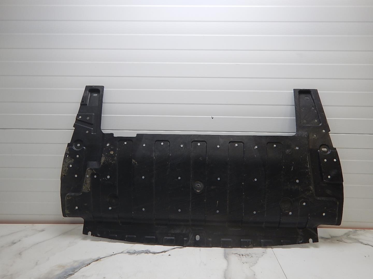 Пыльник двигателя