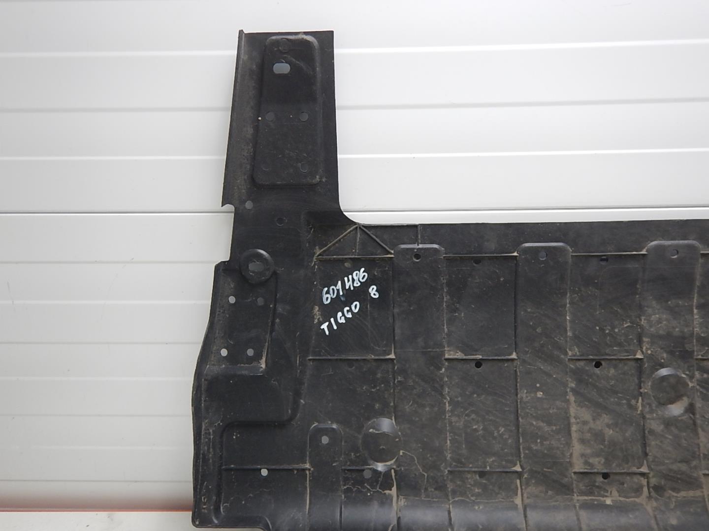 Пыльник двигателя