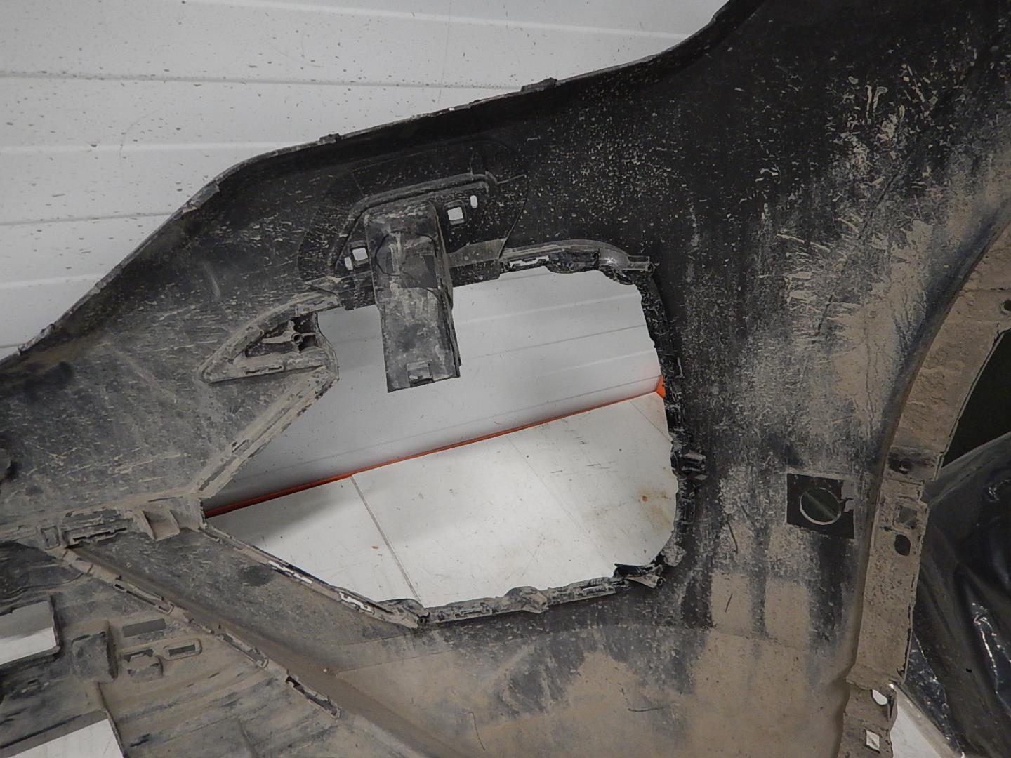 Бампер передний