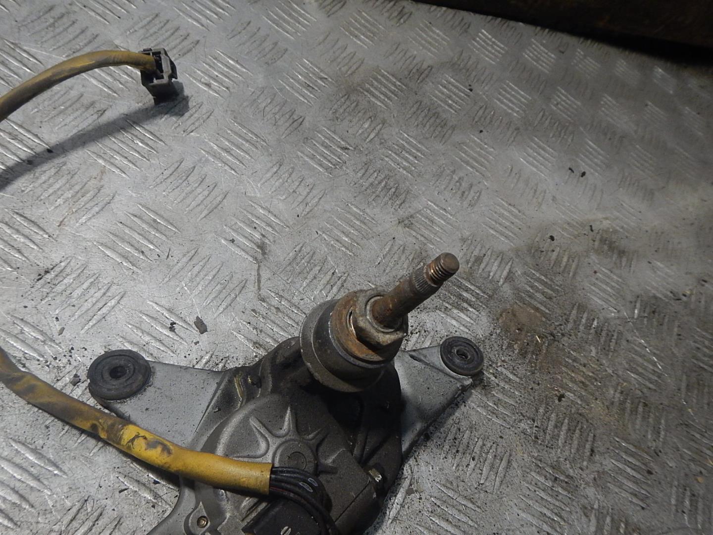 Моторчик стеклоочистителя задний