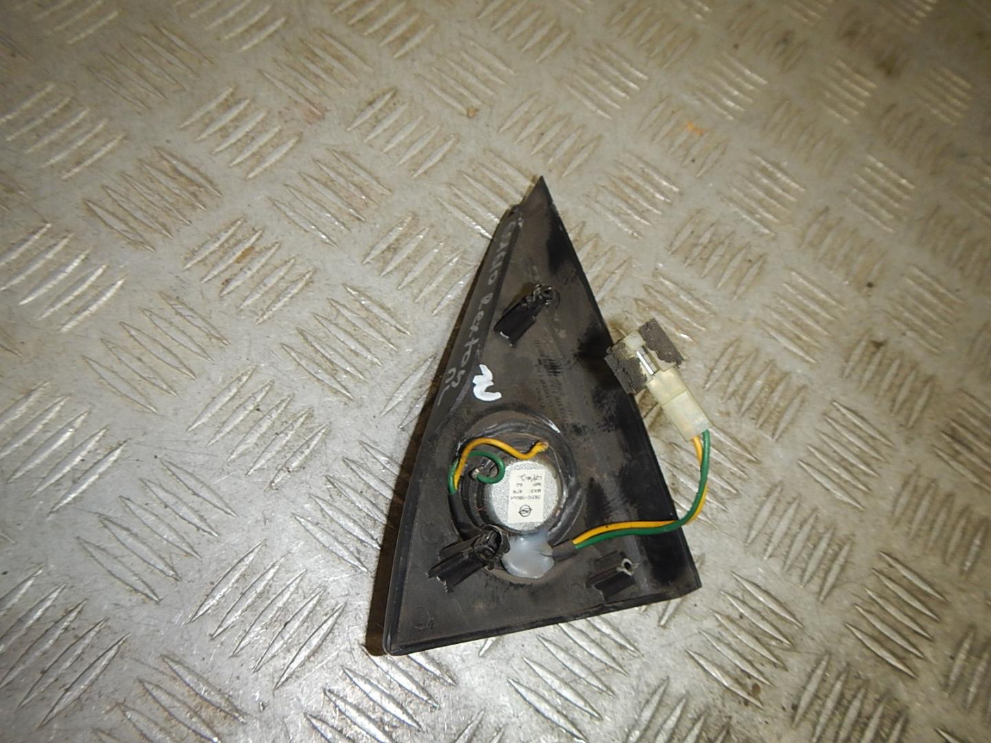 Крышка зеркала внутренняя правая