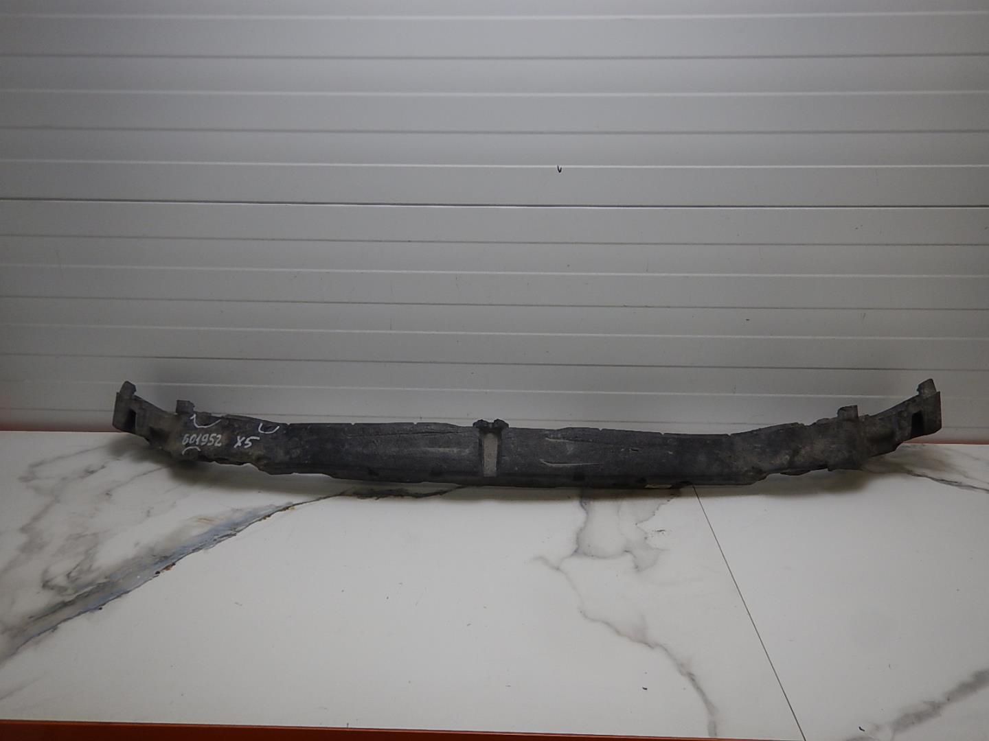 Наполнитель переднего бампера