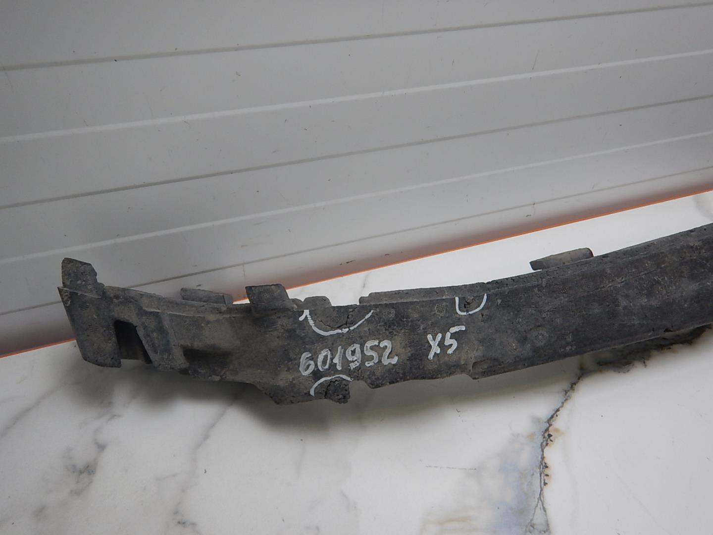 Наполнитель переднего бампера