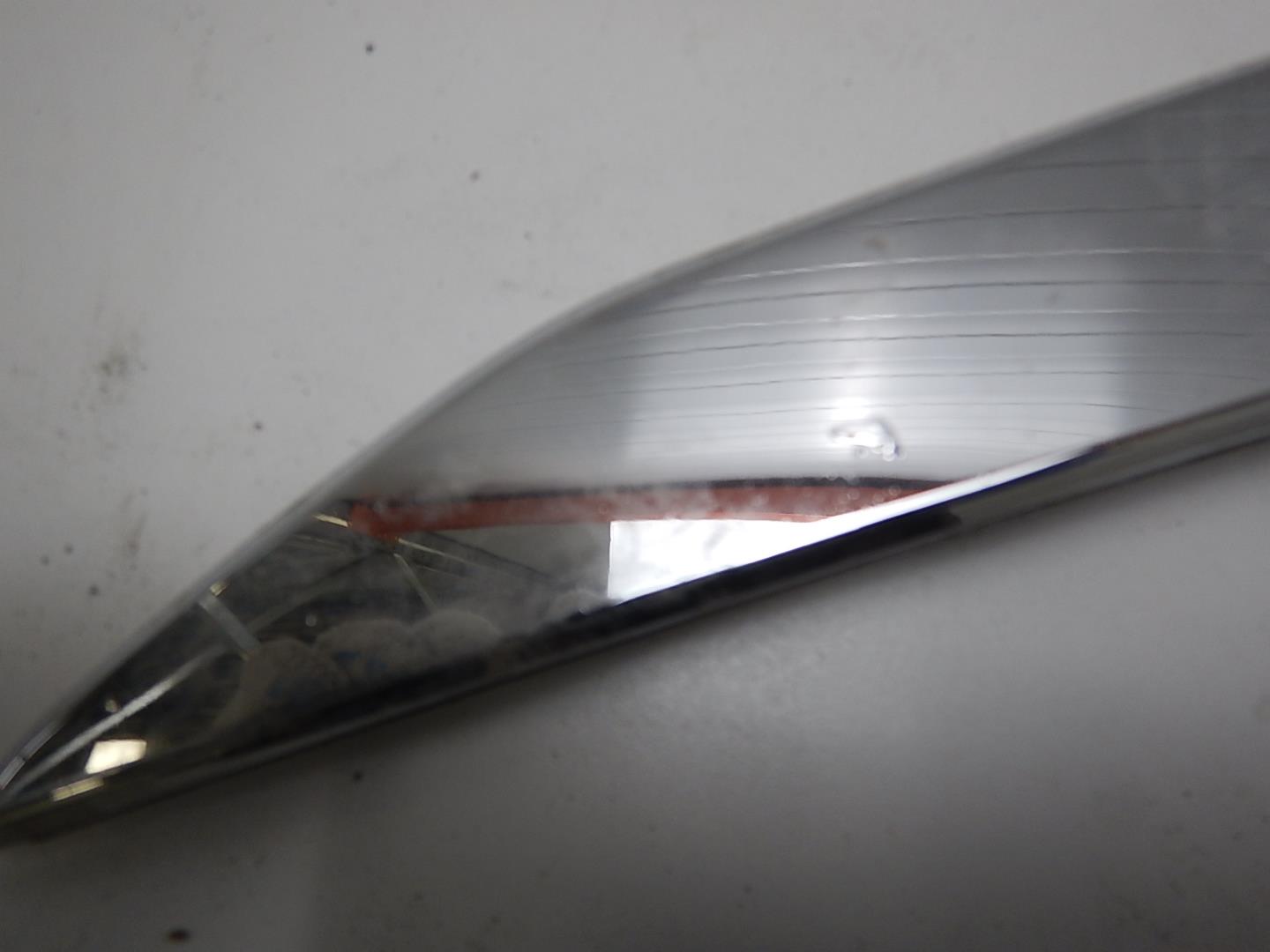 Молдинг переднего бампера правый