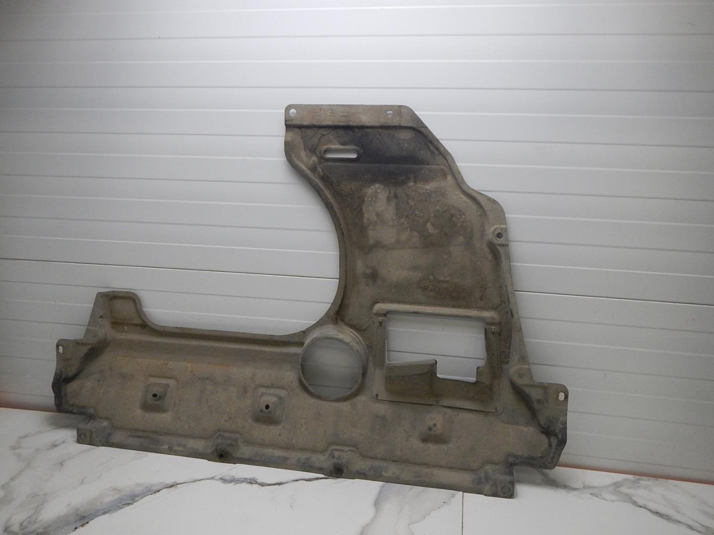 Пыльник двигателя