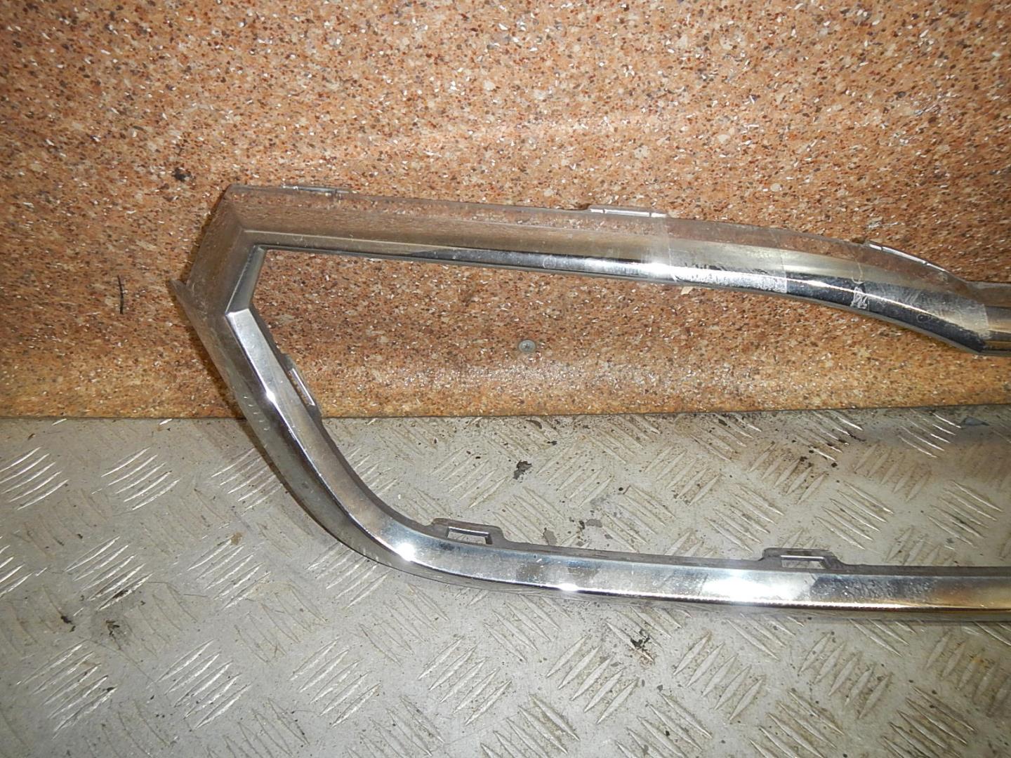 Накладка на решетку радиатора