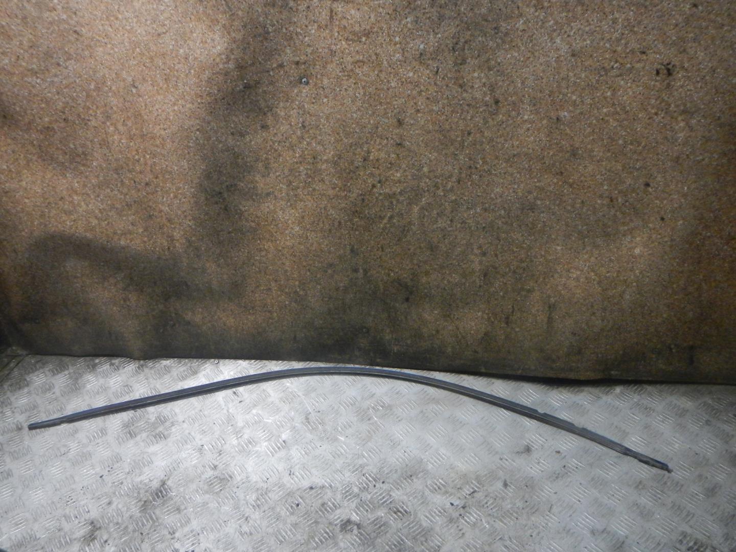 Молдинг крыши левый