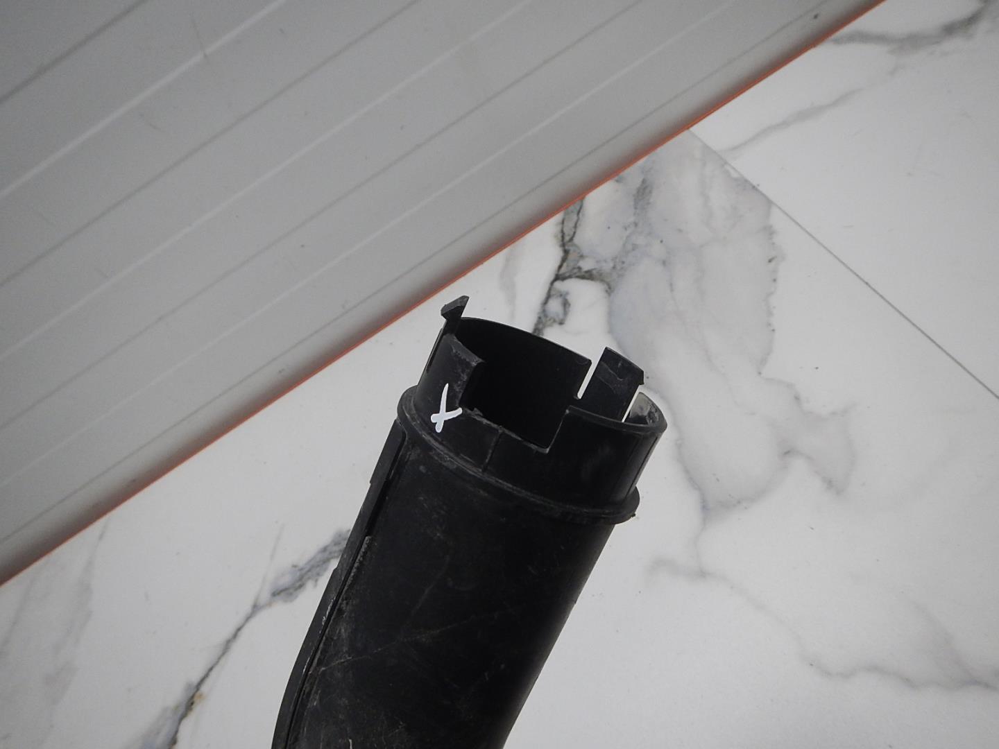 Патрубок воздушного фильтра