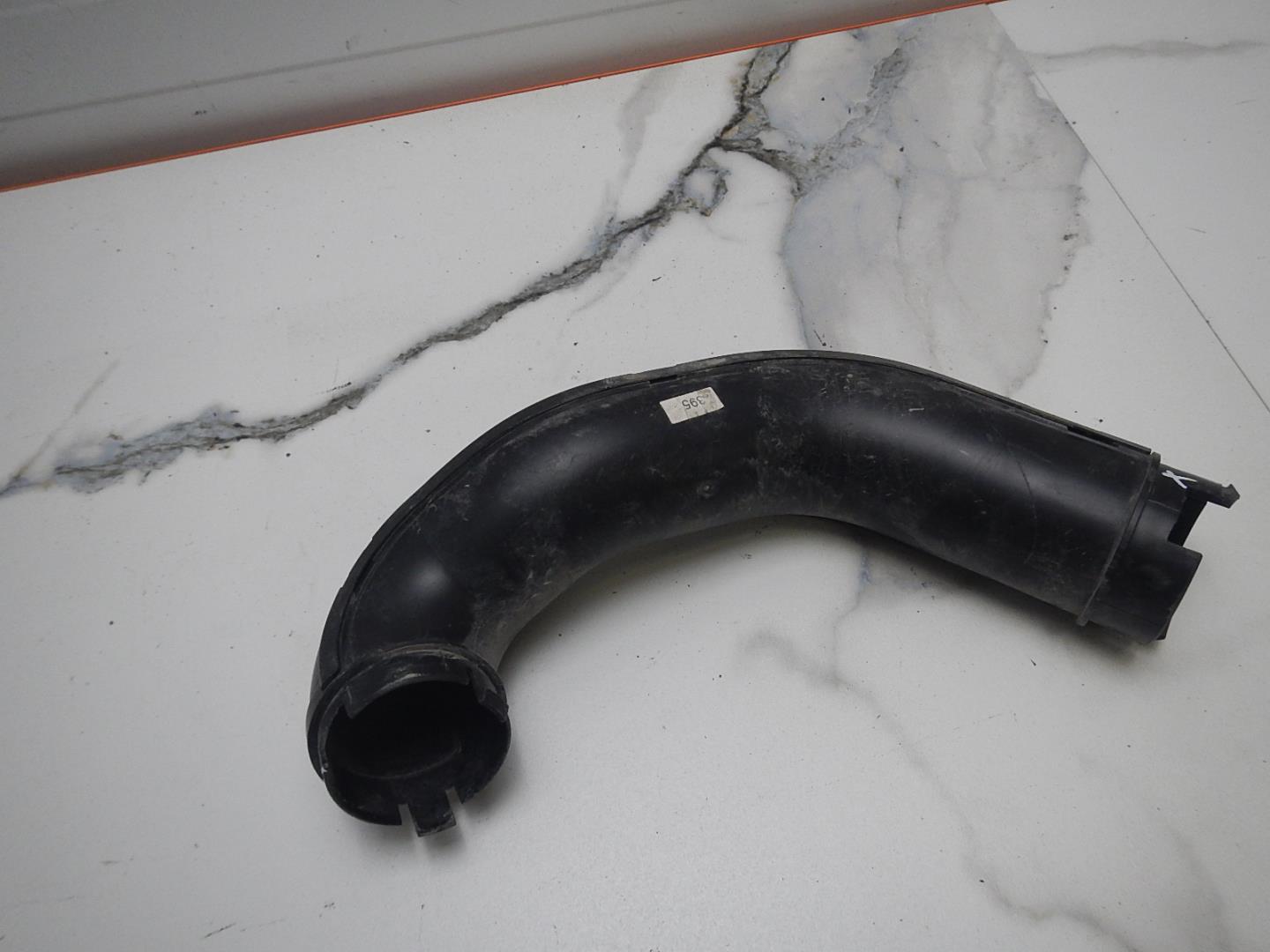 Патрубок воздушного фильтра