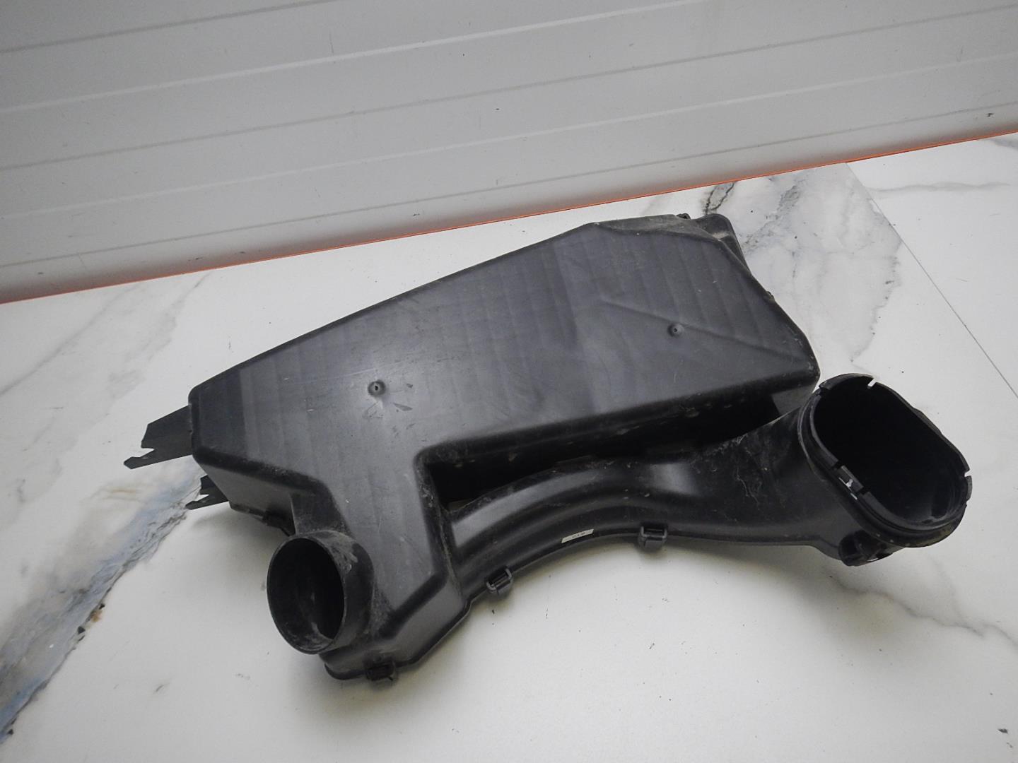 Резонатор воздушного фильтра