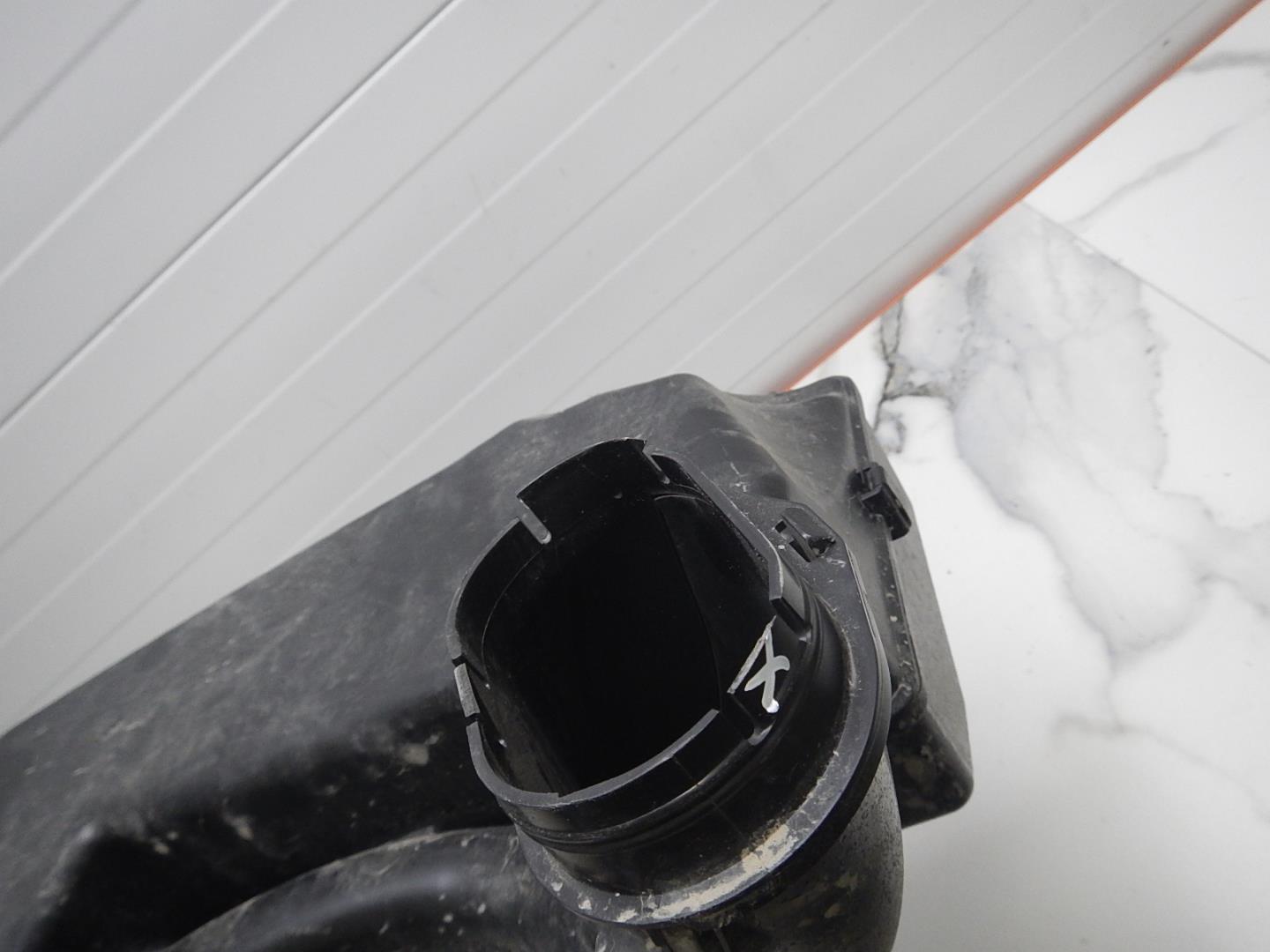 Резонатор воздушного фильтра