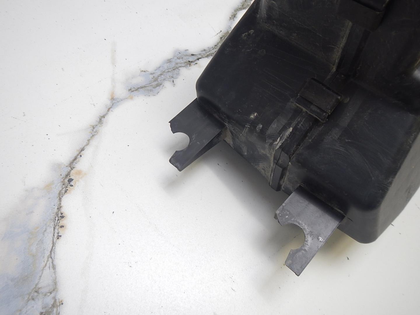 Резонатор воздушного фильтра