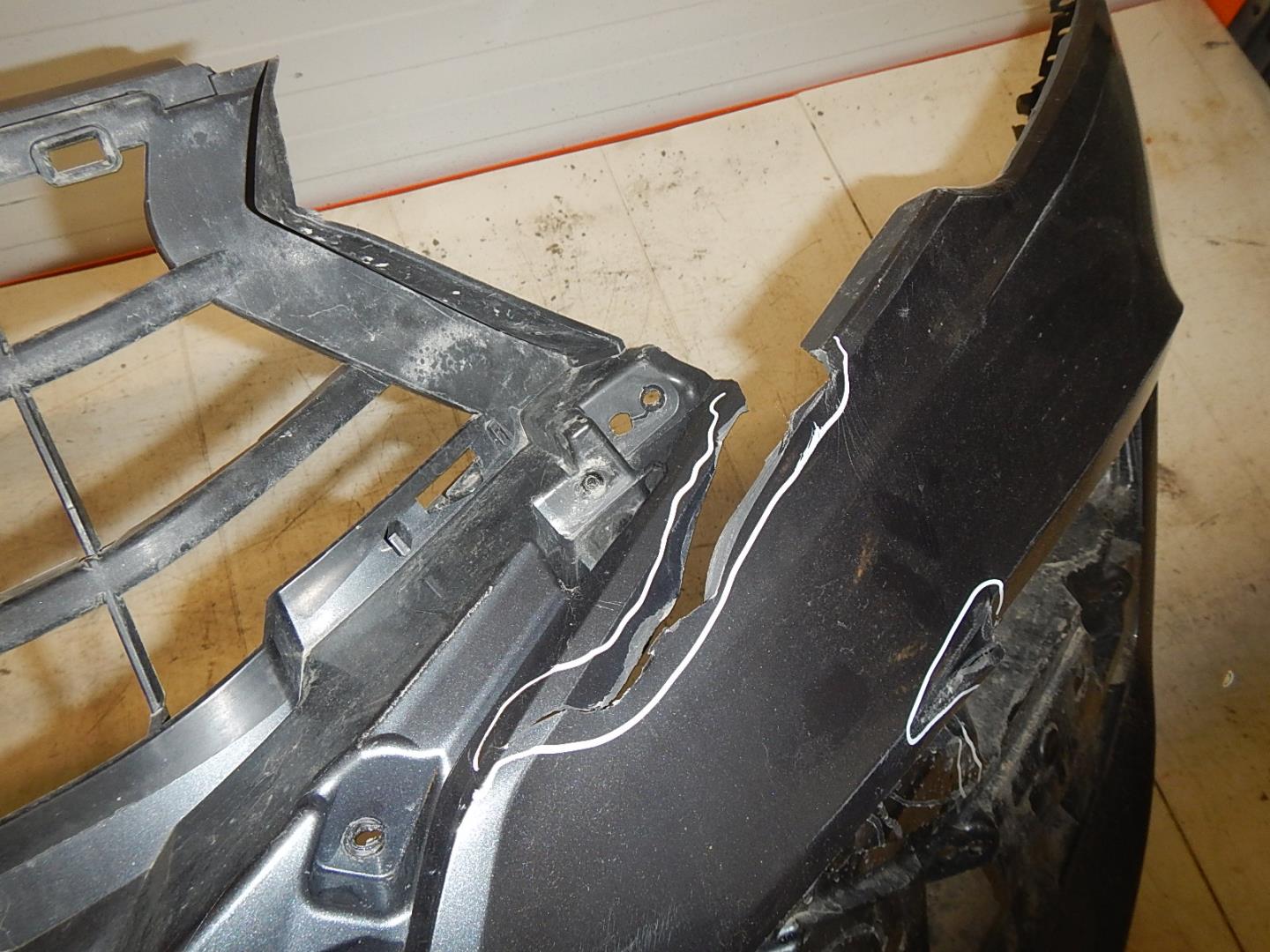 Бампер передний