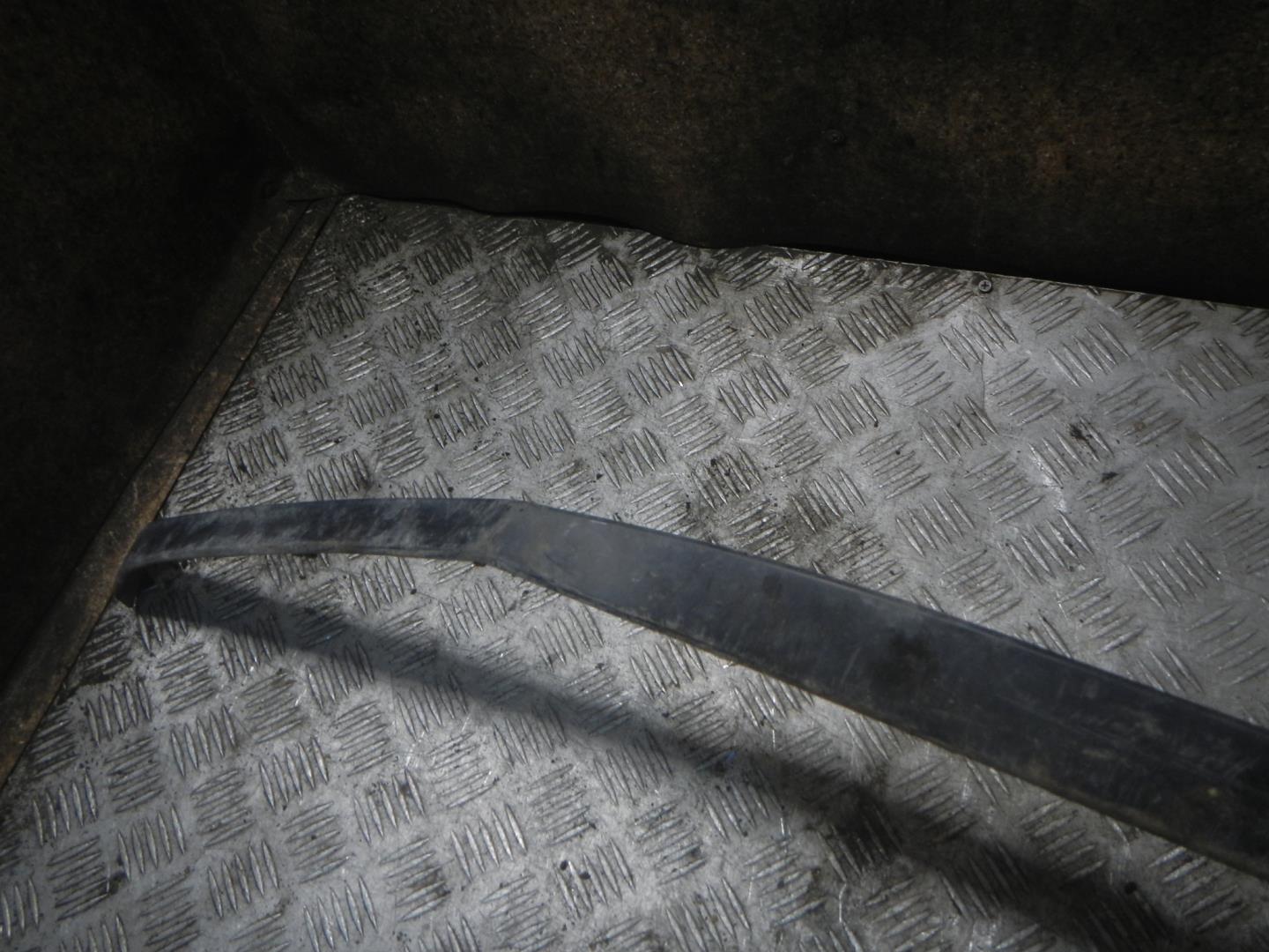 Спойлер переднего бампера