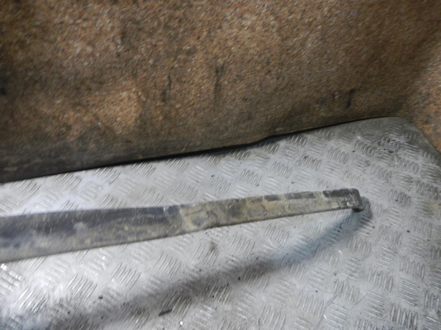 Спойлер переднего бампера