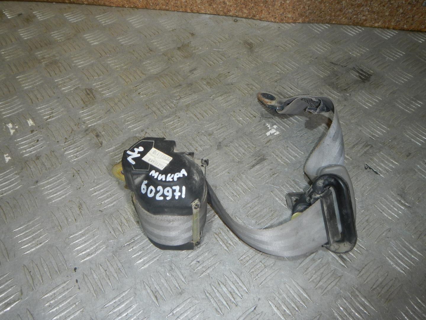 Ремень безопасности