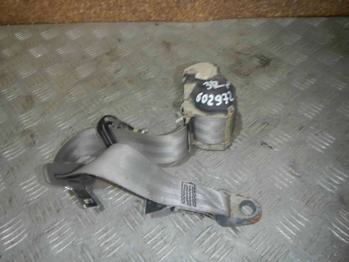 Ремень безопасности