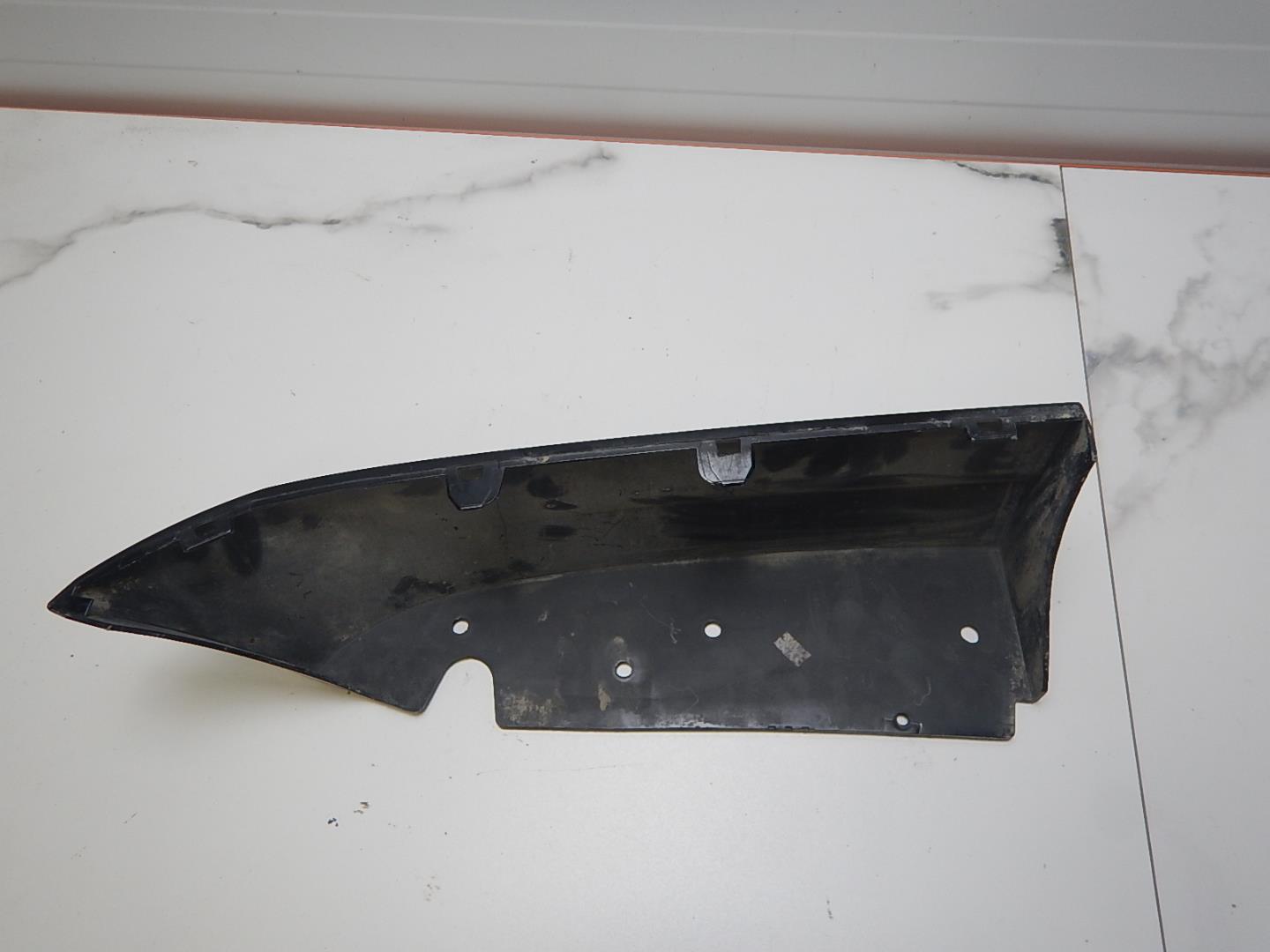 Накладка заднего бампера левая