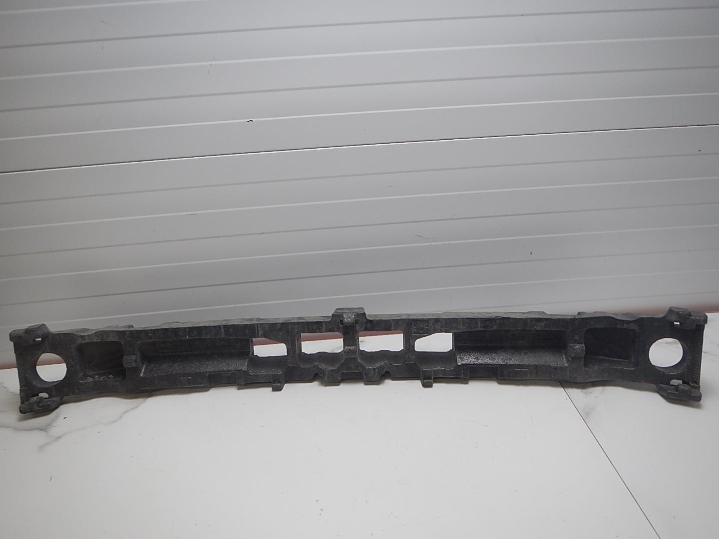 Наполнитель переднего бампера